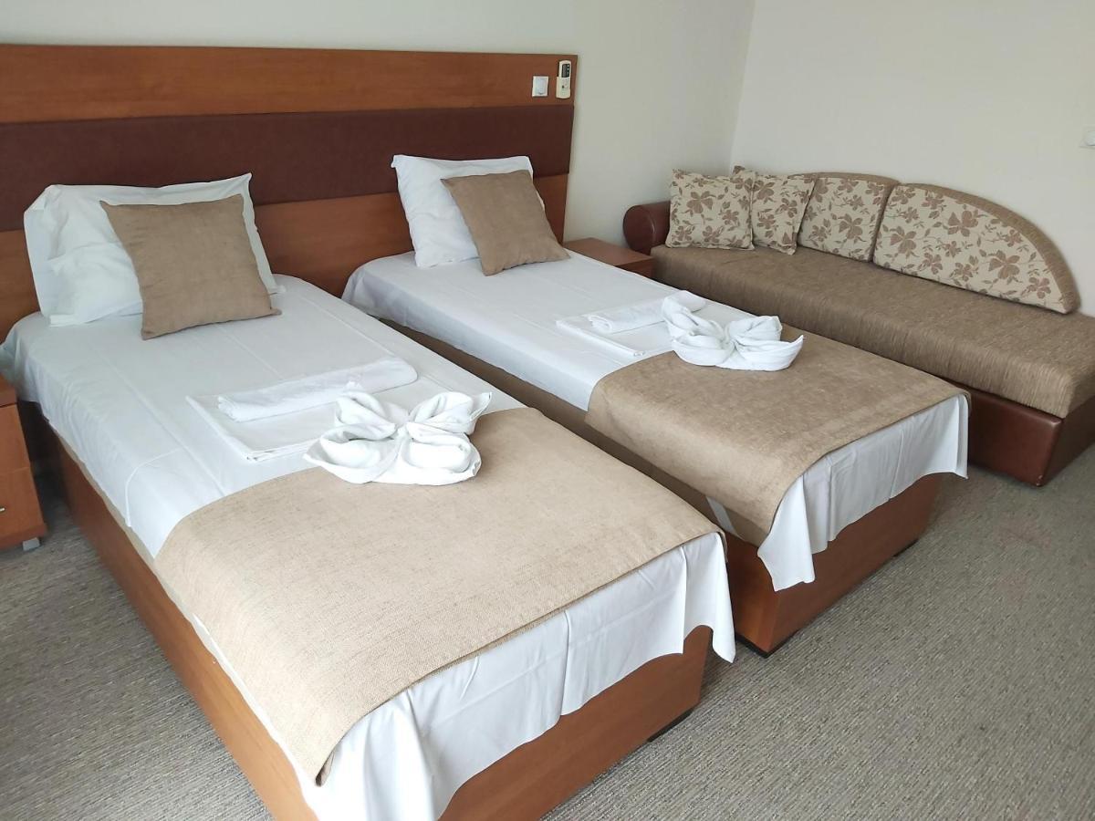 Hotel Zan 울친 외부 사진