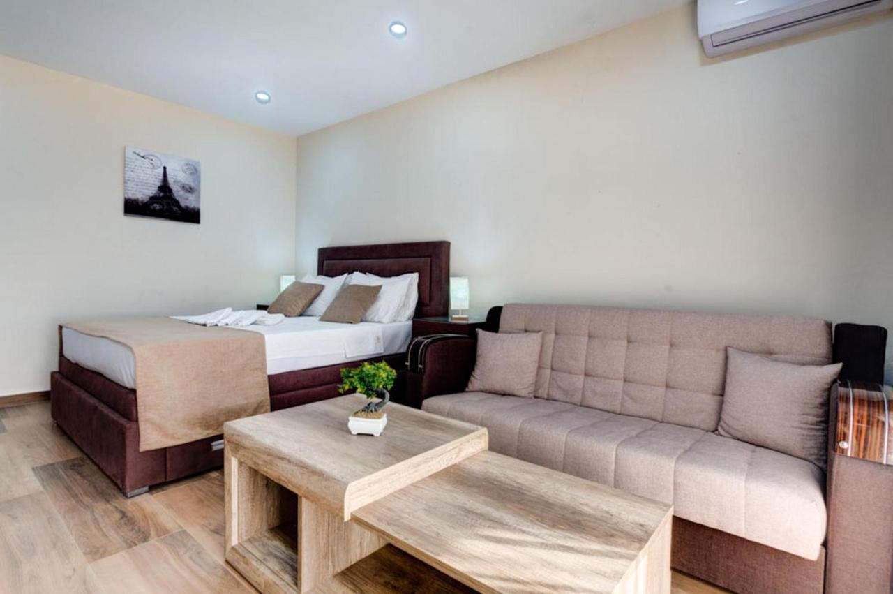 Hotel Zan 울친 외부 사진