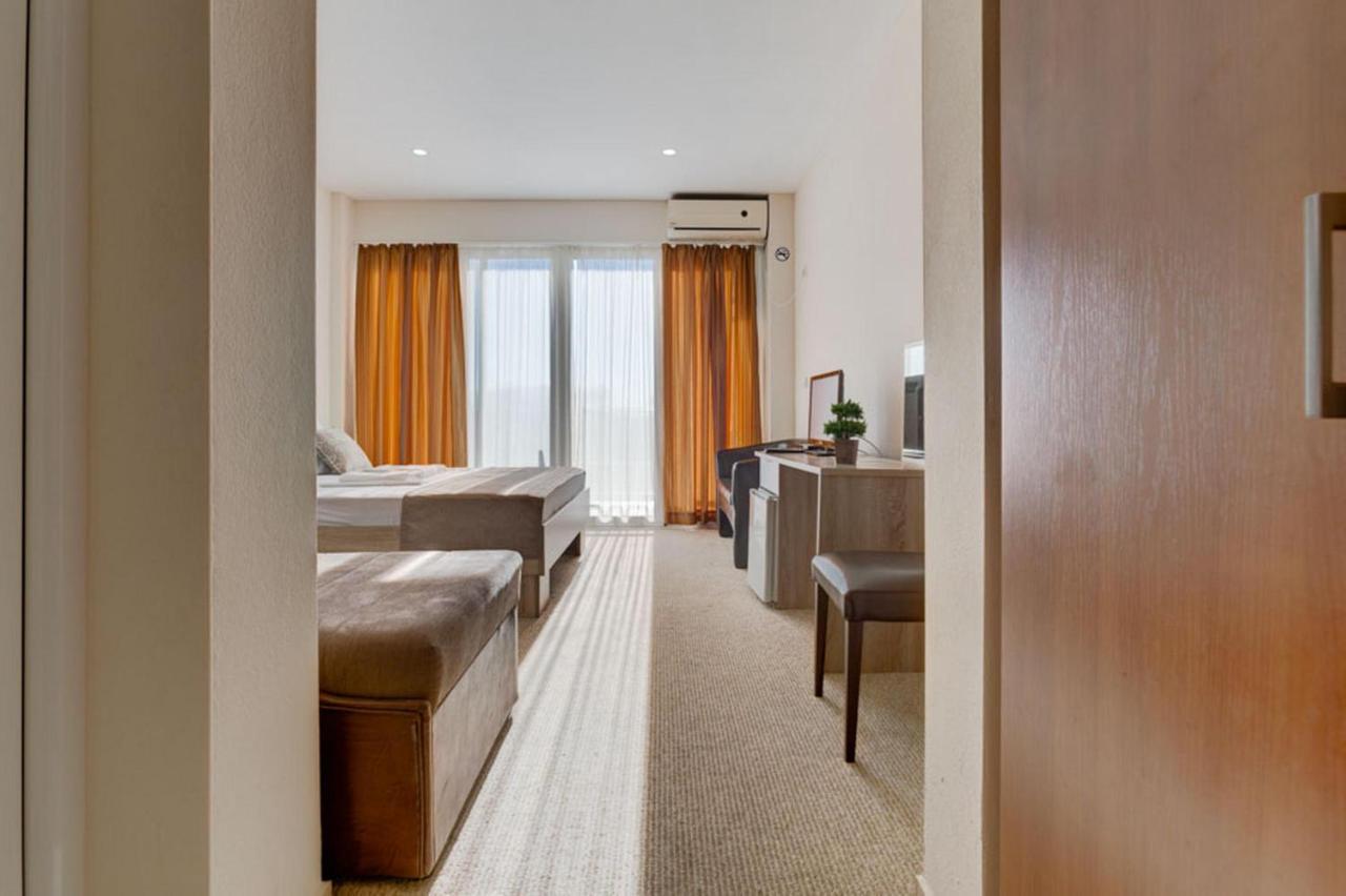Hotel Zan 울친 외부 사진