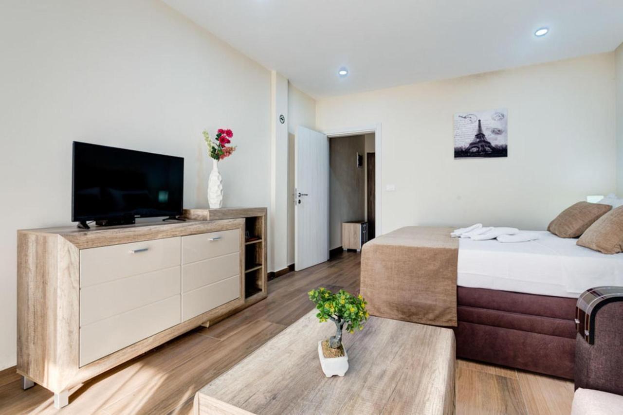 Hotel Zan 울친 외부 사진