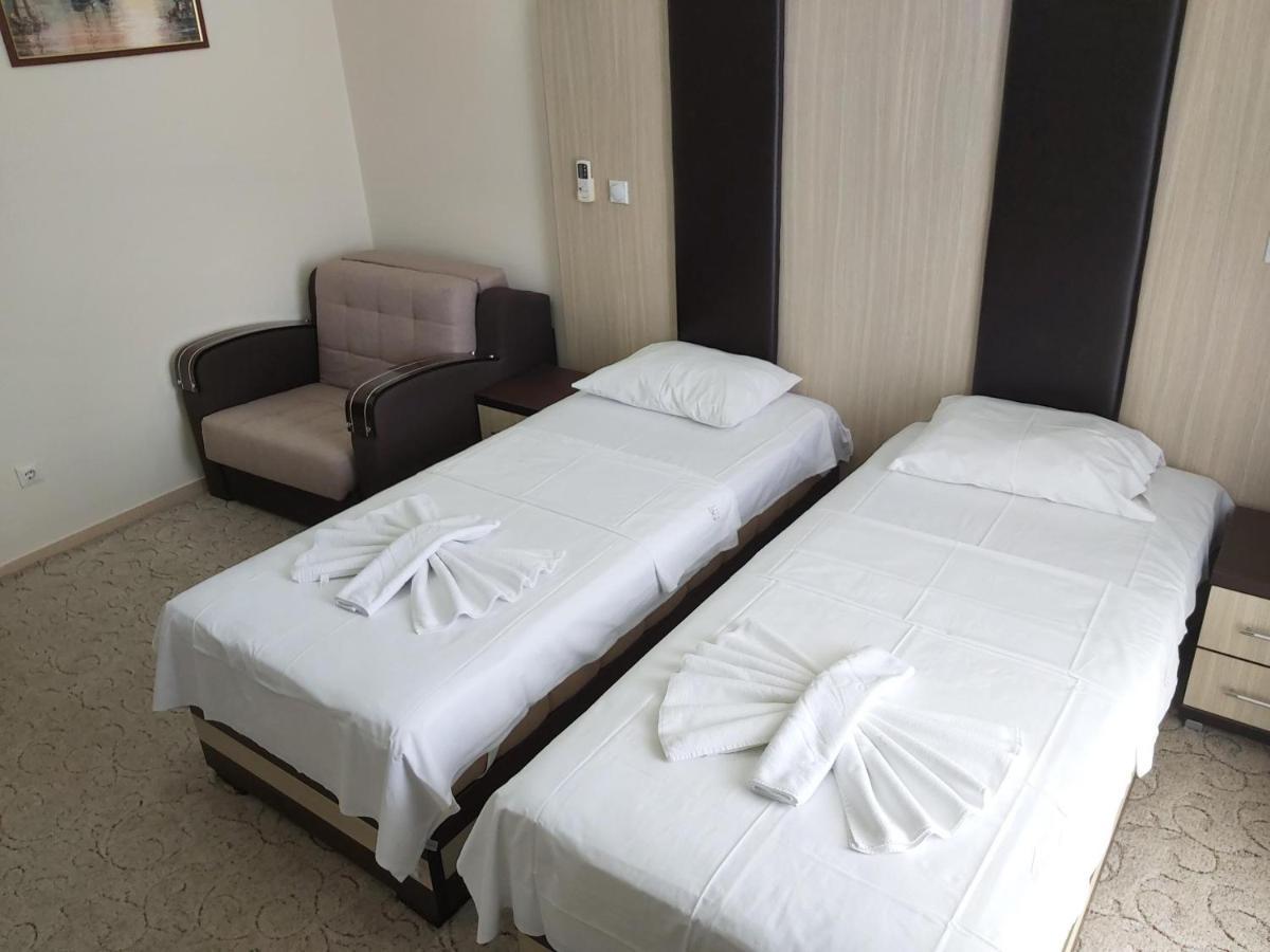 Hotel Zan 울친 외부 사진