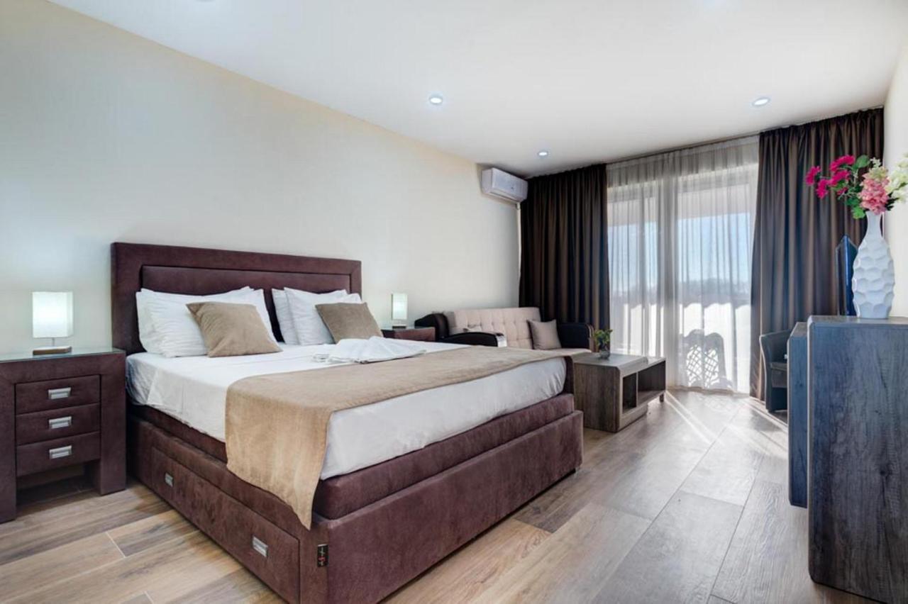 Hotel Zan 울친 외부 사진