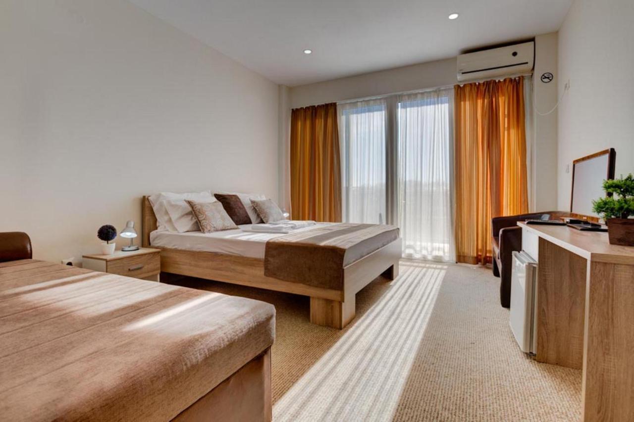Hotel Zan 울친 외부 사진