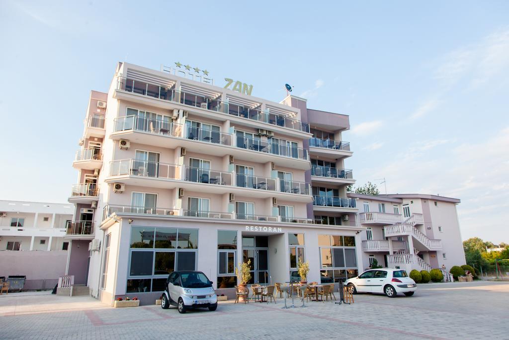 Hotel Zan 울친 외부 사진